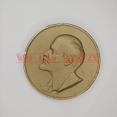 Medal z Leninem na sciane